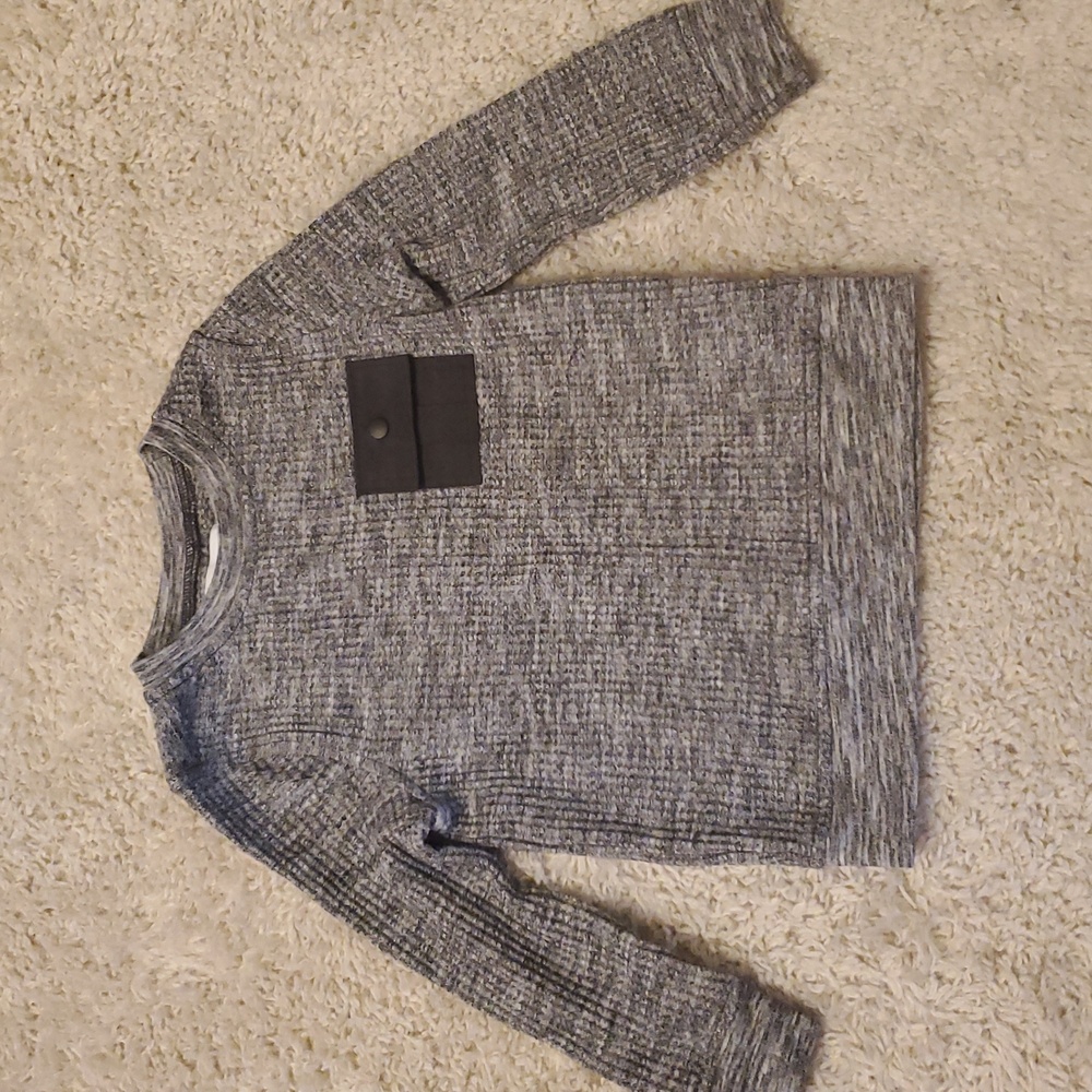 5 For $25 Old Navy Gray Long Sleeve Shirt With Pocket‎ Boys Size 4T